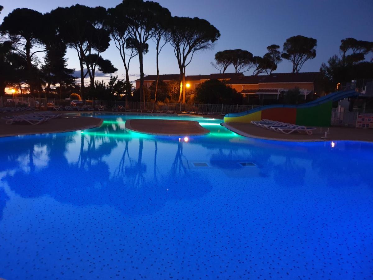 Maison Climatisee Avec Piscine Chauffee Кальвисон Экстерьер фото